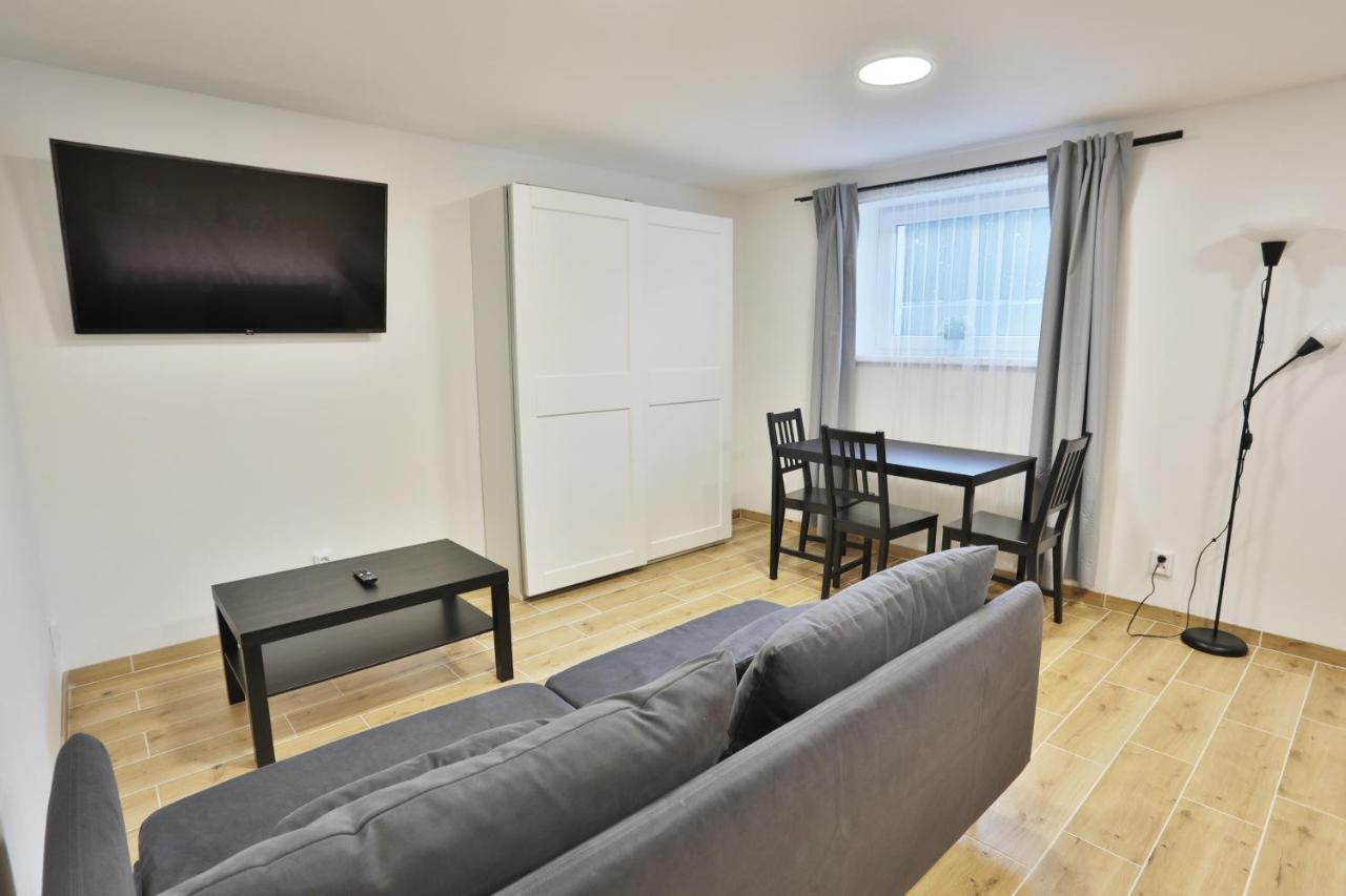 River Park Apartments Укмерге Экстерьер фото